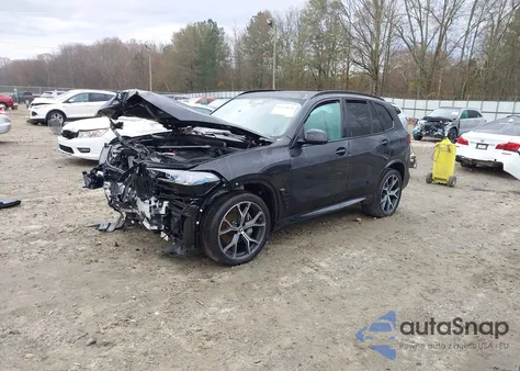 2026 BMW X5 xDrive40I z USA, uszkodzony, nr VIN 5UX23EU01T9055997